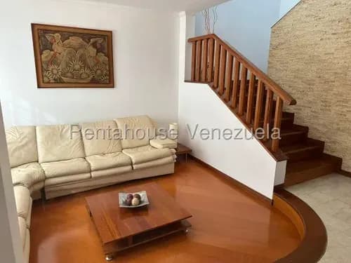 Daniela Linarez Vende Hermosa Casa Con Cocina Moderna Equipada, 5 Habitaciones, 5 Baños, Family Room, Planta Eléctrica, Colinas Del Turbio Barquisimeto