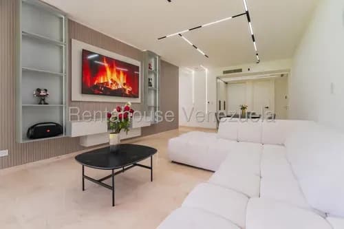 Moderno Y Exclusivo Apartamento En Venta En Los Naranjos De Las Mercedes