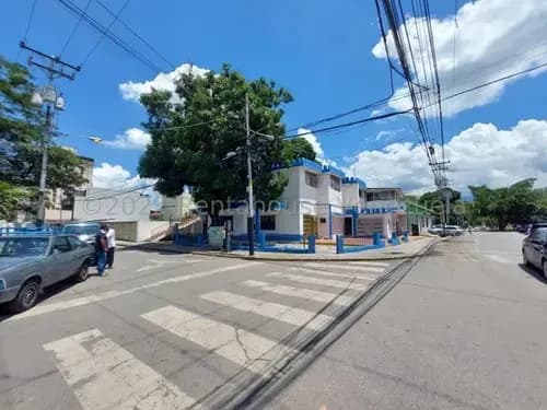 Edificio En Venta En Pleno Centro De Maracay Db 23-7446