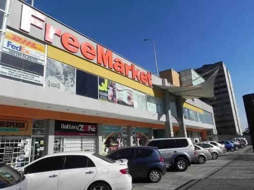 Local En Naguanagua La Granja Centro Comercial Free Market Im 1485