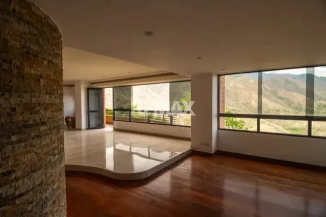 Venta Apartamento Urbanización Miranda 360mts