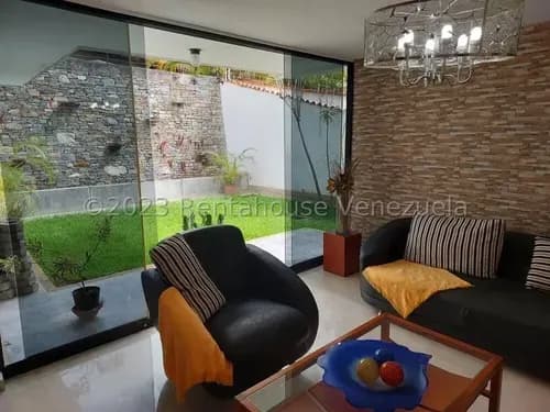 Venta Casa Chulavista Jardín Vista Al Ávila Terraza Vigilancia