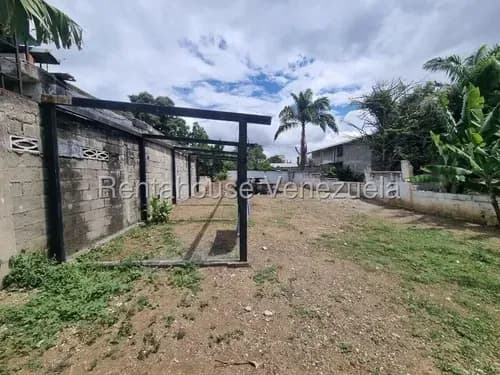 Raíza Suárez Vende 2 6 8 5 5 5 Terreno De 468 Metros Ideal Para Vivienda, Negocio O Empresa Con Buena Ubicación Comercial O Residencial En El Centro De Barquisimeto