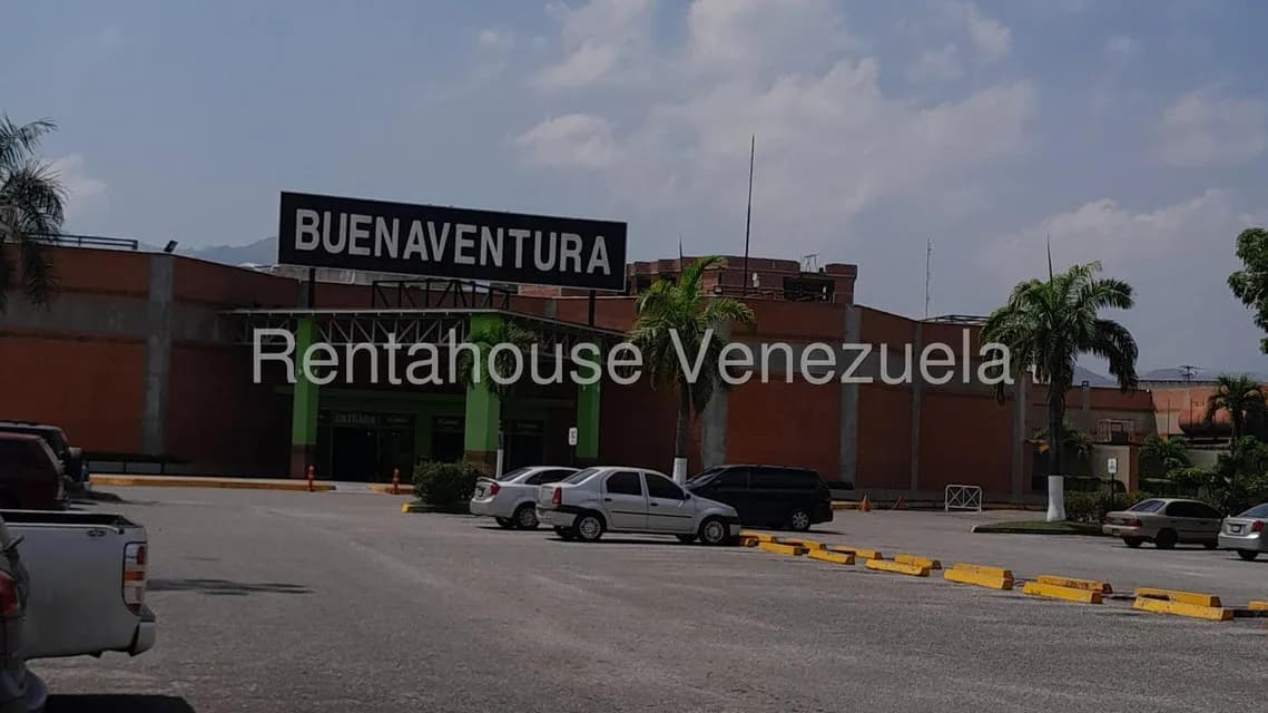 Comercial (Local Comercial) en Alquiler en Sector San Pedro, Miranda