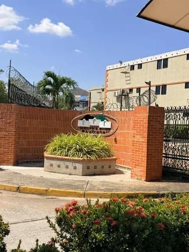 Apartamento Amplio En Venta En San Diego, Residencias Colinas De San Diego - Atmlf