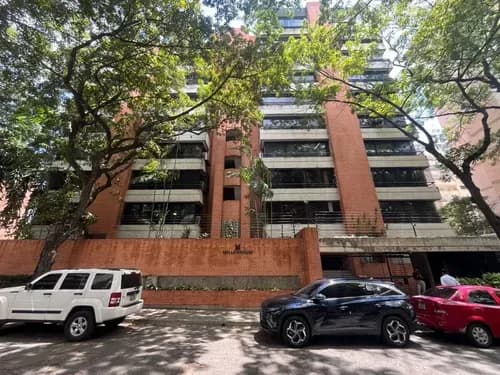 Oportunidad, Bello Apartamento En La Campiña, Edificio De Nueva Data, Excelente Mantenimiento, Bellas Áreas, Piso De Parquet, Vista Al Ávila, Hermosa Cocina Empotrada, Una Habitación