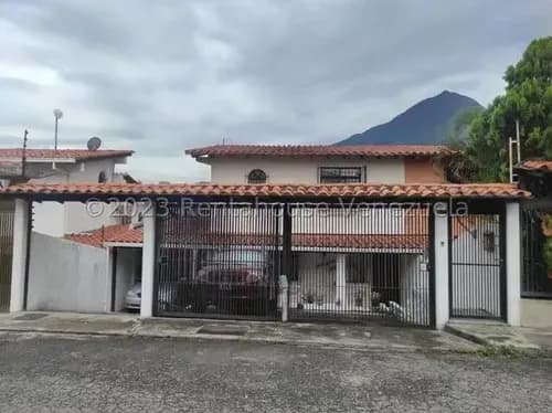 Casa En Venta, En El Marques, Mls 26-5918