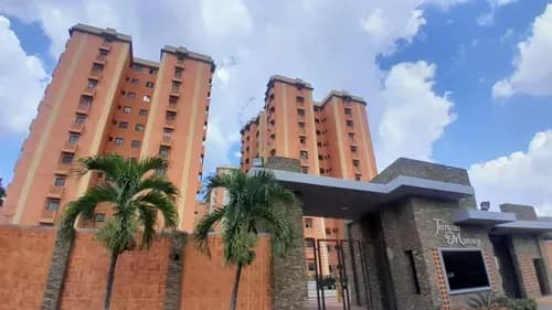 Apartamento En Venta De 82 M2 En Palma Real, Naguanagua.