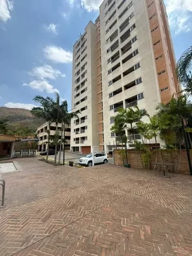 Abby Ofrece Apartamento En Venta Amoblado Y Equipado Urb El Rincon - Naguanagua Resd . Altavista Suites (solo Clientes) Hc-inp