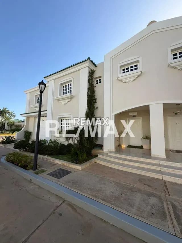 Casa en venta en Villa Oasis Garden