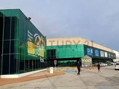 Se Alquila Local comercial en Doral Center Mall. Maracaibo
