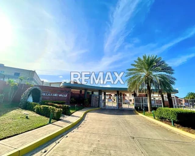MODERNO TOWN HOUSE EN VILLAS DEL VALLE , ISLA DE MARGARITA