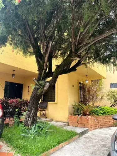 Townhouse En Venta En Mañongo Res Mangos Village Bf