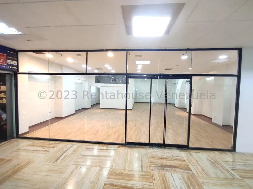 Comercial (Local Comercial) en Venta en Prados del Este, Distrito Metropolitano
