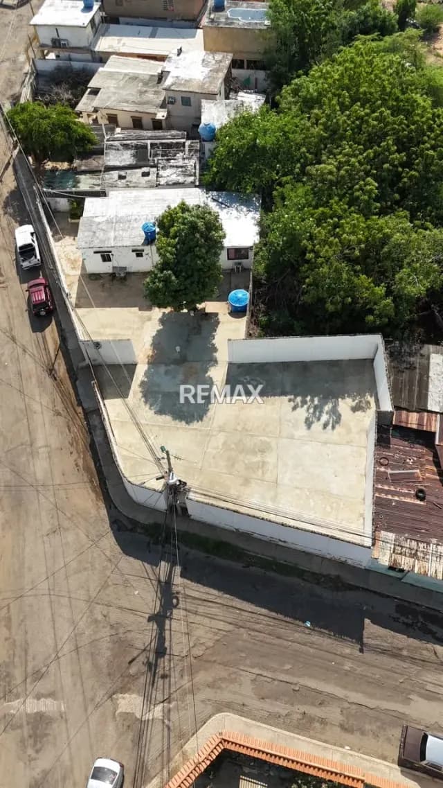 VENDO TERRENO CON CASA SECTOR VALLE FRIO