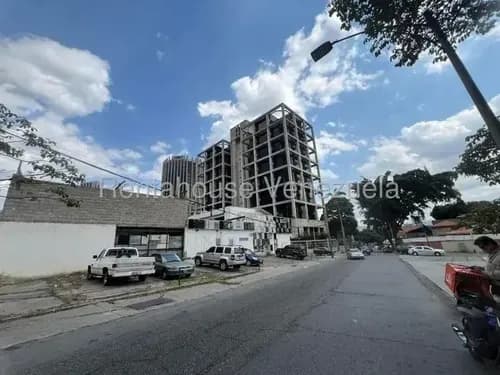 Terreno En Venta En La Castellana Municipio Chacao. Yr2518206