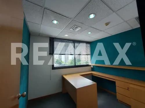 Alquiler De Oficina En Torre Mega Iii- Sabana Grande Av. Las Delicias