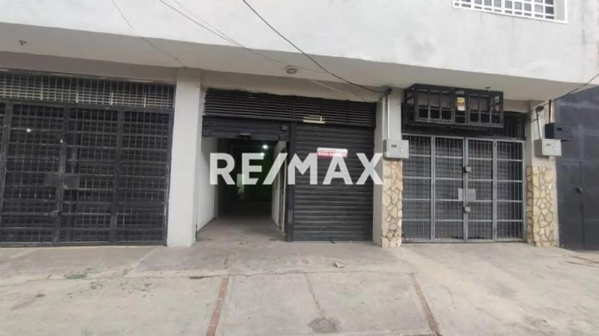 ALQUILER DE LOCAL CALLE LIBERTAD