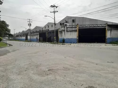 Galpón Comercial En Venta Listo Para Operar En Los Naranjos, 15300m2, 10b, 20p, Oficinas, Vigilancia, Mls #24-1581 Bm
