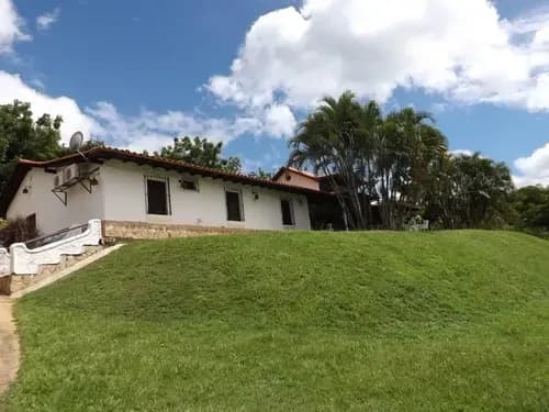 Casa En Venta En Safari Carabobo Libertador Mm Carabobo Estilo Country Amplio Terreno