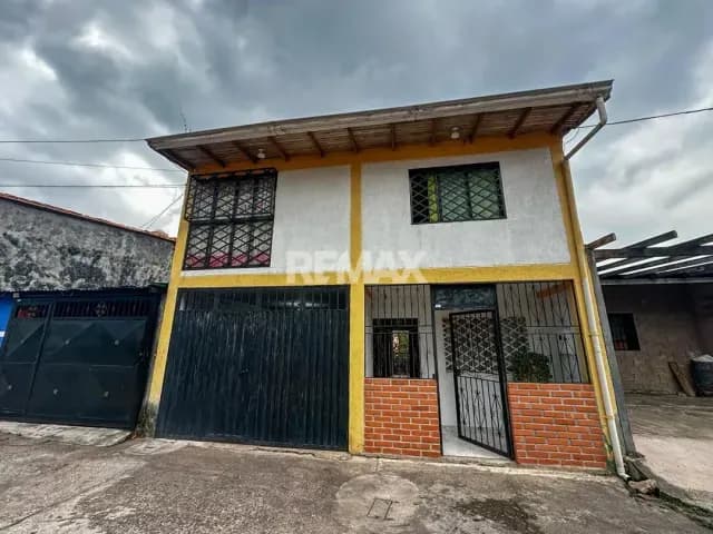 En Venta Casa en San Rafael de cordero, 12 de octubre a 50 mts del CDI