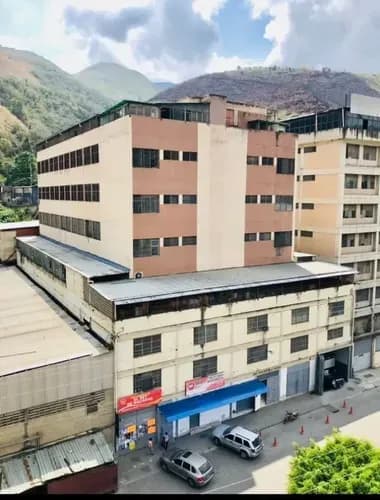3 Galpones En Alquiler Por Separado En Edificio Industrial Las Adjuntas
