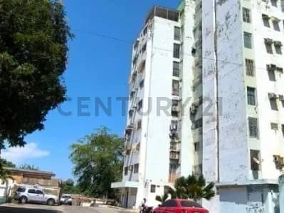 Disponible Apartamento de 88 Mts ubicado en las cercanias de la Urb. El Guayabal