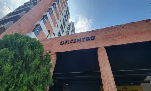 Local Con Terraza 29 M2 En Venta Cc Divino Niño, Agua Blanca. Pll-430