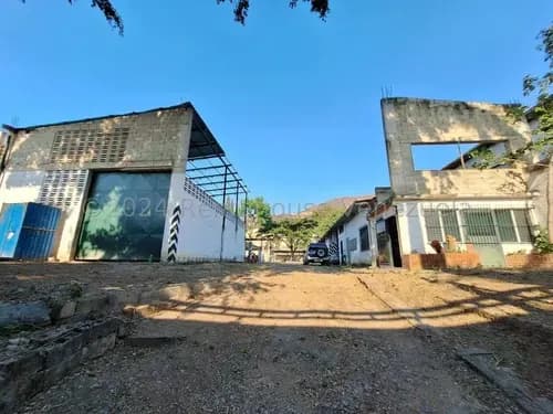 Terreno En Venta Zona Industrial La Chapa La Victoria De 2911mt2 Con Estructura Construida Para Galpon Con Tanque De Agua #25-13966 Rm