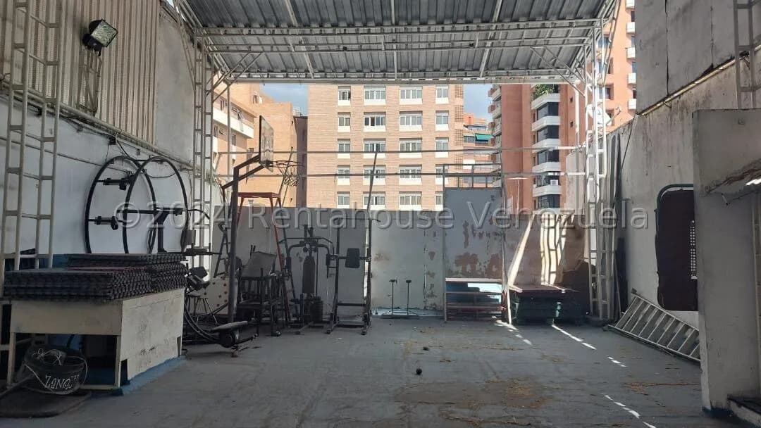 Casa (Multipes Niveles) en Venta en Bello Monte, Distrito Metropolitano