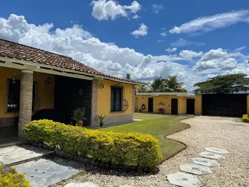 Espectacular Casa En Venta En Urb La Lopera San Diego Carabobo Nf