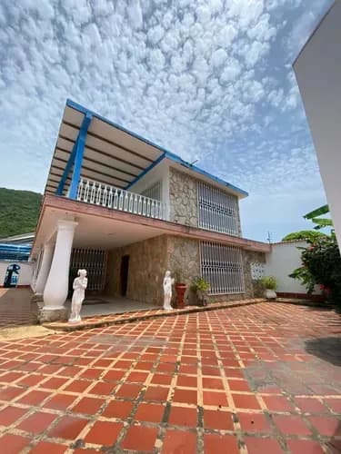 Vendo Posada En Puerto Cabello (elma)