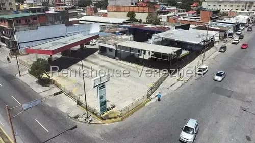 Diana Blanco Vende Estratégica Estación De Servicio Al Oeste De Barquisimeto, Tuberías Nuevas Y Modernas, Planta Eléctrica, Locales Comerciales Con Oficinas, Tanque Subterráneo.