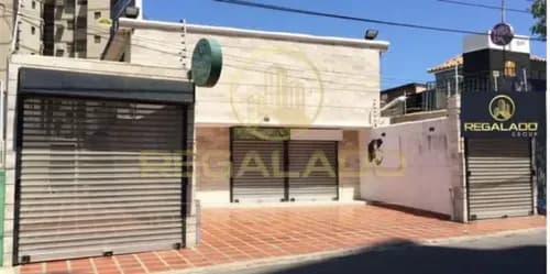 Lv-004 Zona Norte Locales Con Apartamento En Planta Alta Ubicados En La Av. 13a