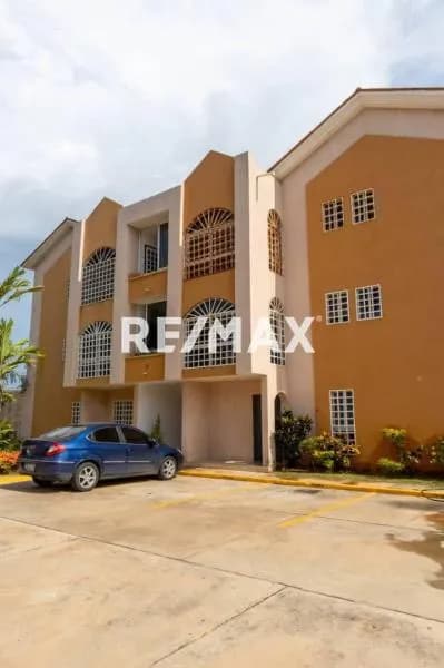 Se vende Apartamento en Villa Mirexi, Sector Lago Mar beach