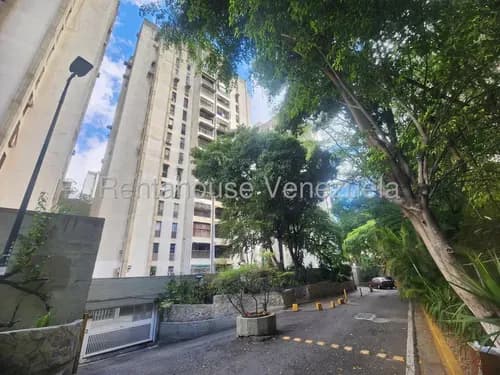 Se Vende Apartamento En El Bosque Mls #26-21074