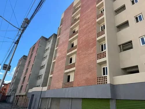 (hl28) Vendo Apartamento En Av Bolivar De Naguanagua En Obra Gris