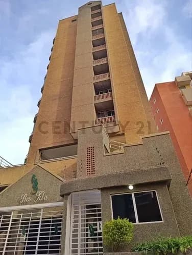 Venta Apartamento Calle Arismendi Lecheria, Residencias Tila