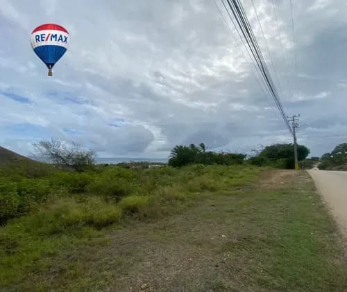 Re/max 2 Mil Vende Terreno, En El Portachuelo, Nueva Esparta, Isla De Margarita