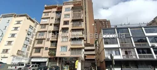 Apartamento En Venta En Colinas De Bello Monte Con Increíble Iluminación Y Ventilación Listo Para Habitar Mls #26-4643 Bm