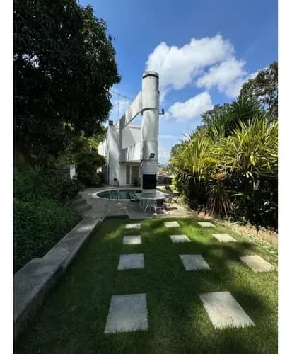 Se Vende Casa En Lomas De Prados Del Este De 400 M2