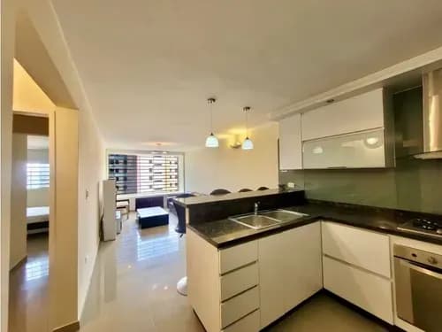 Alquiler De Práctico Apartamento En Colinas De La Tahona De 75m2