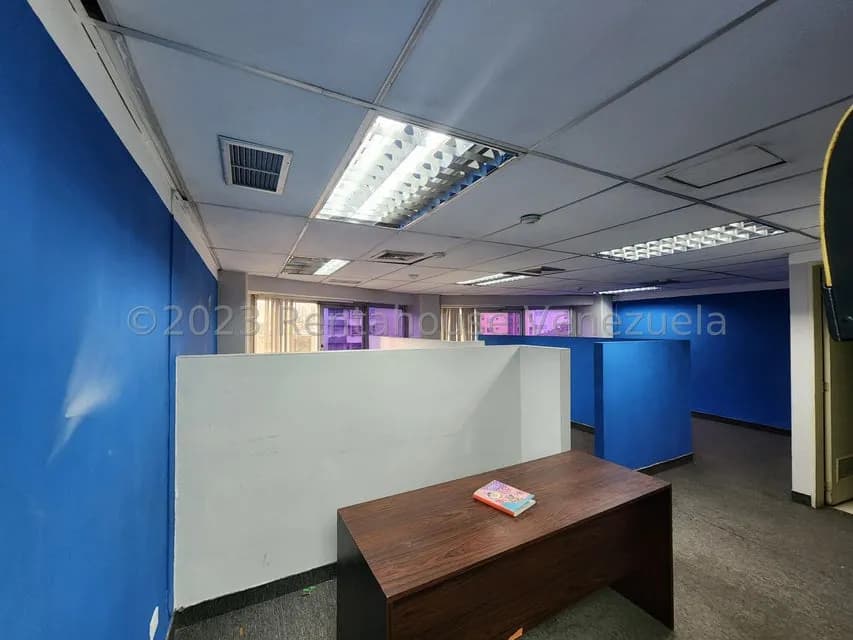 Comercial (Oficina) en Alquiler en El Marques, Distrito Metropolitano