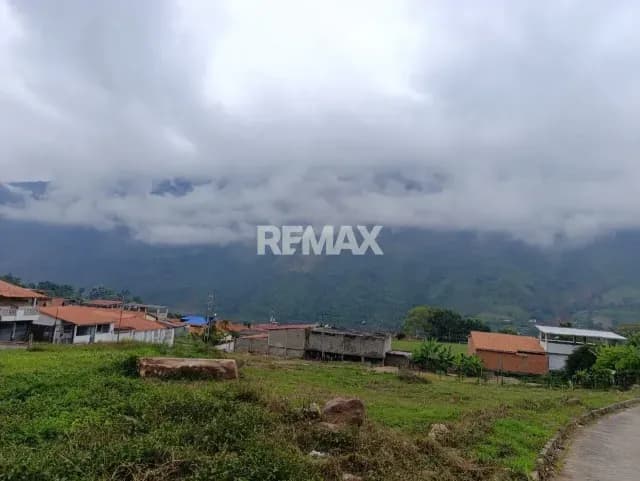 SE VENDE PARCELA EN POTRERITOS