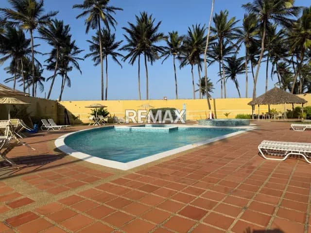 EN ALQILER FIJO APARTAMENTO TIPO ESTUDIO EN EL EDIFICIO PALMERA SUITE BOCA DE AROA