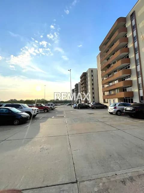 Apartamento en alquiler Conj Resd Costa Guaica