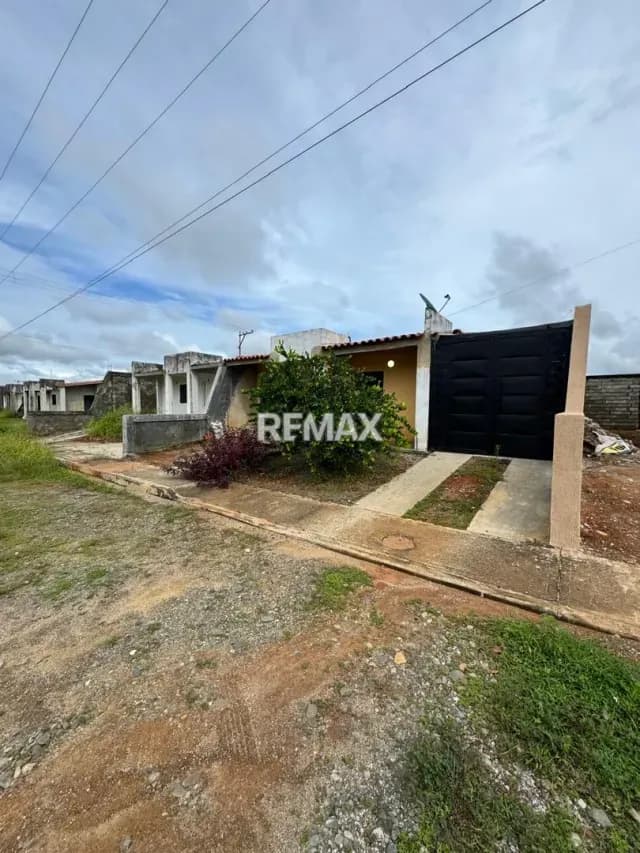En Venta Casa ubicada en Guanare, Urb. Colinas de Portuguesa, Conjunto Residencial Las Orquideas Casa N° 23, Guanare, Portuguesa, Venezuela