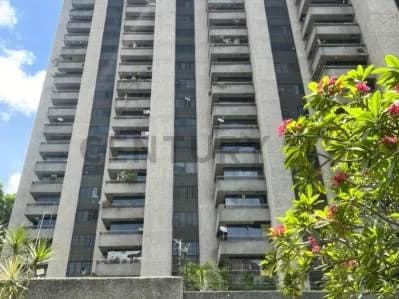RD - Apartamento amoblado en alquiler. Urb. El Bosque, Chacao.