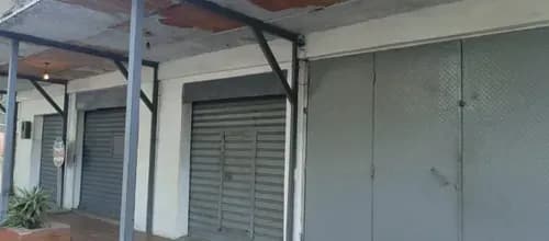 Venta De Potencial Local Comercial En Catia - Av. Bolívar. Fr