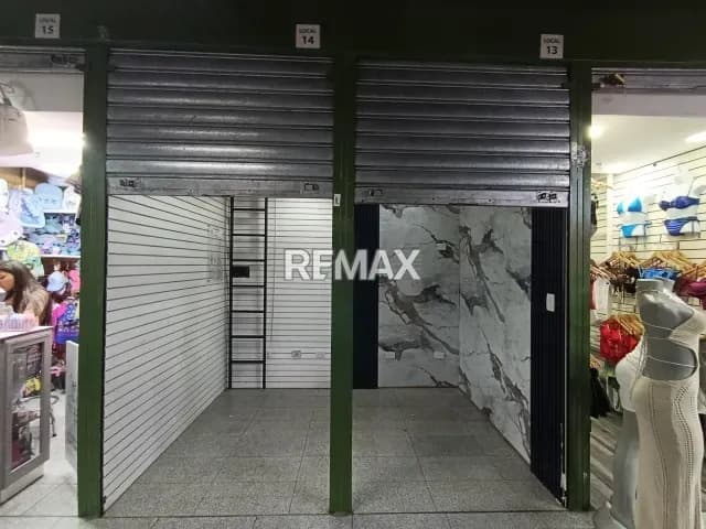 ALQUILER DE LOCAL COMERCIAL EN CHACAO, CENTRO DE COMPRAS MERPOESTE.